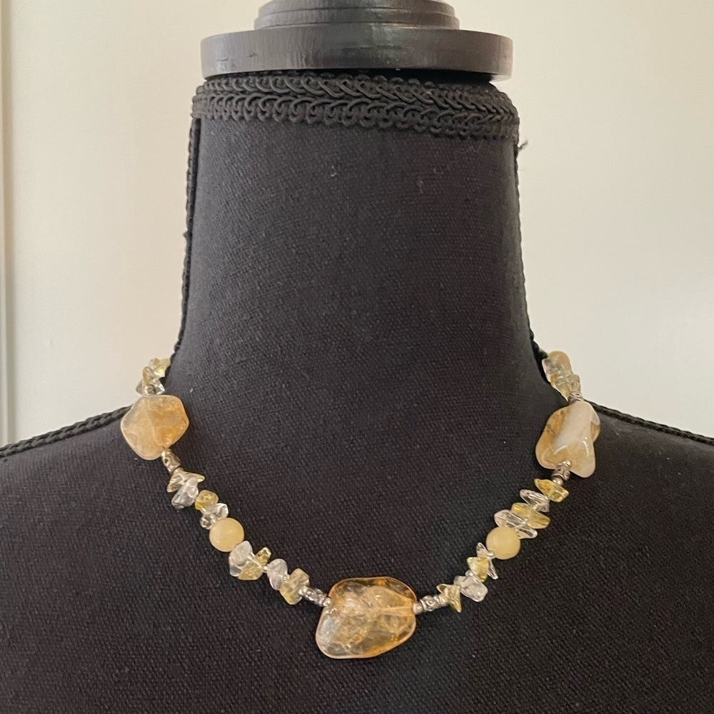Necklace silver and glass